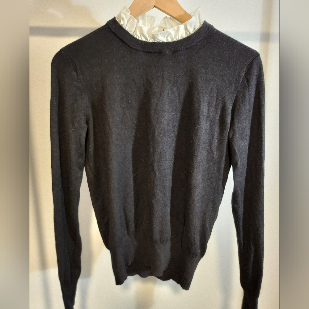 Zara Women's Black Crewneck Sweater